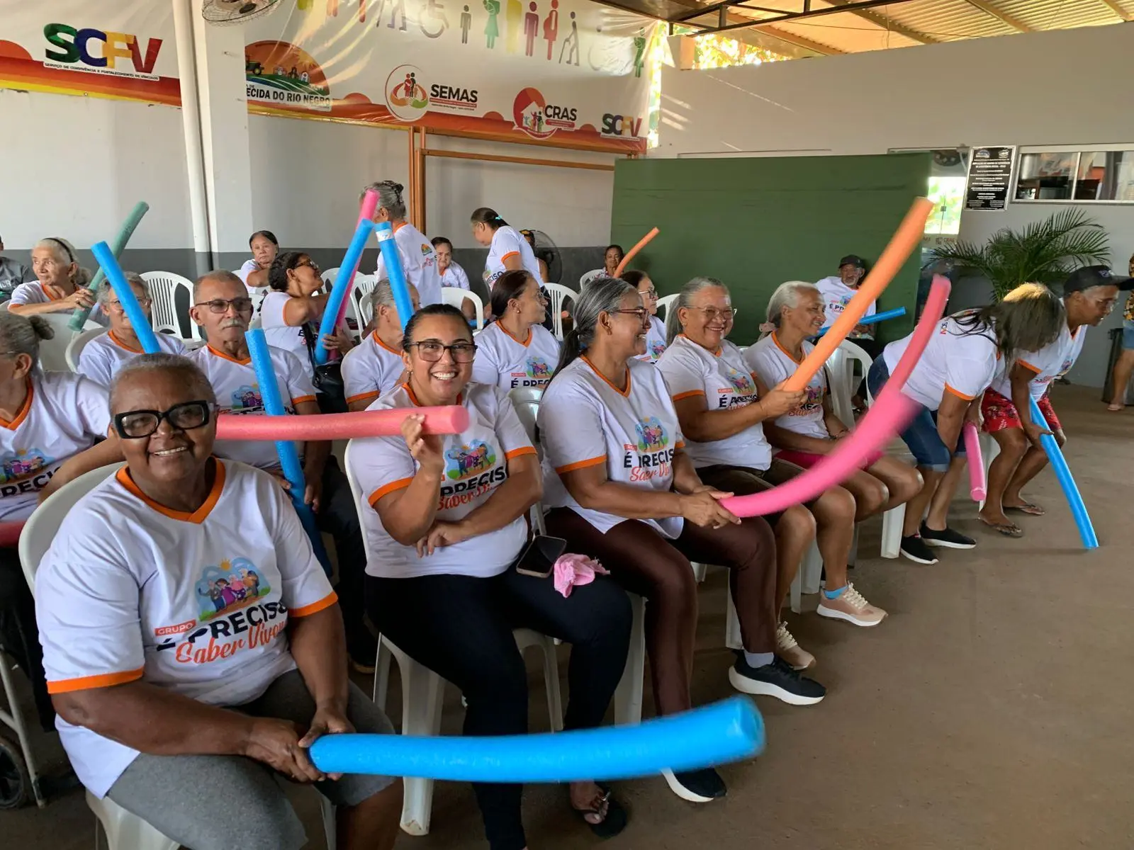 Assistência Social promove atividades físicas durante encontros com idosos