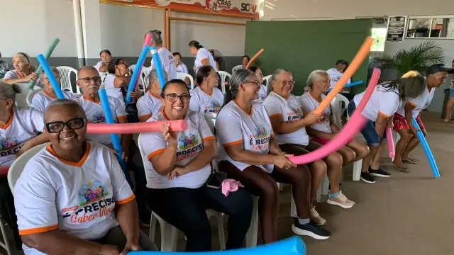 Assistência Social promove atividades físicas durante encontros com idosos