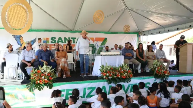 Prefeito Deusimar Amorim participa de celebrações e representa gestores regionais no aniversário de Santa Tereza do Tocantins